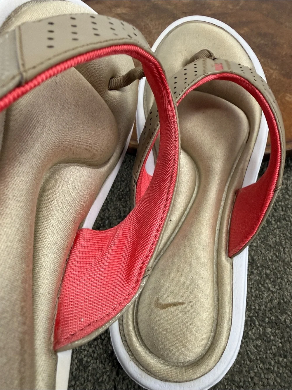 Nike Sandals Wm 8 Gold Pink Comfort Footbed Flip Flops Thong Foam Cushion